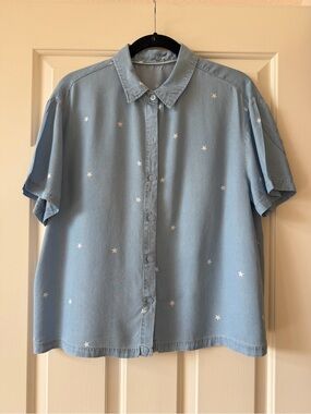 STYLE & CO Light Blue Short-Sleeve Star Print Shirt  Label removed.